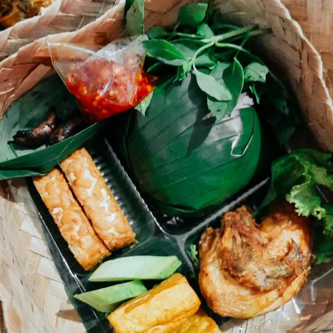 Nasi Besek Premium 2 Catering Ibu Dedeh